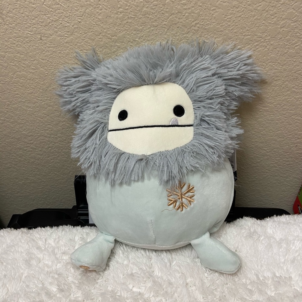 7.5” Evita the Bigfoot Squishmallow